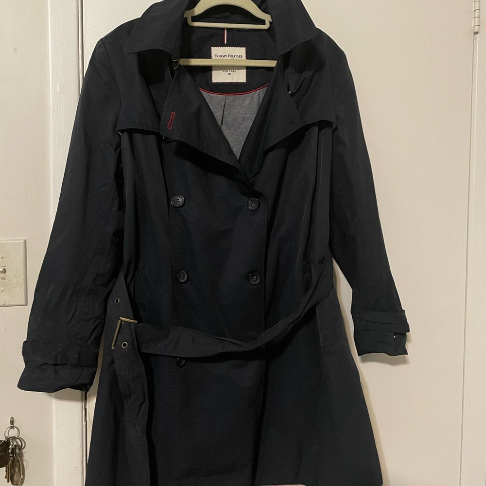 Vintage Tommy Hilfiger navy trench coat in XL